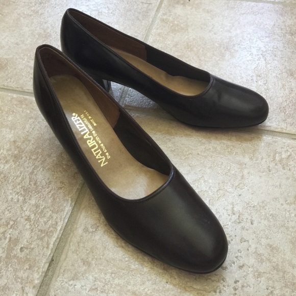 Heels - Picture 2 of 8